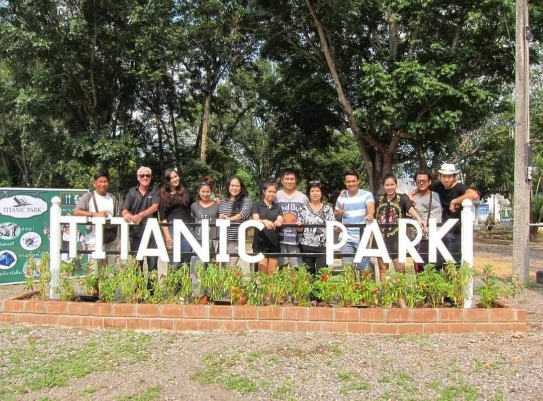 Titanic Park Bed & Breakfast Ban Bo  Bagian luar foto