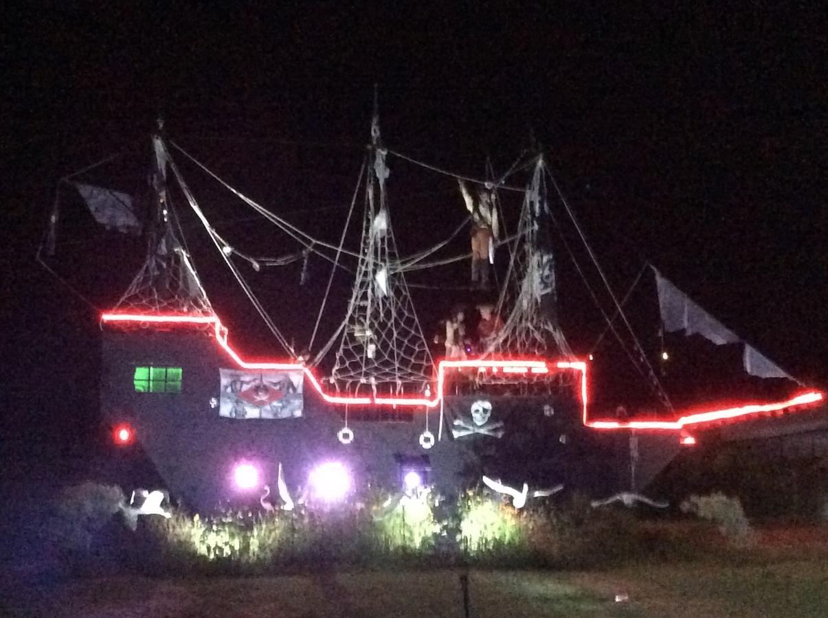 Titanic Park Bed & Breakfast Ban Bo  Bagian luar foto